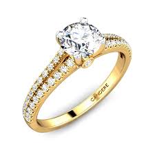 Yellow Gold Diamond Yellow Gold Pavé Solitaire Ring
