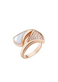 Rose Gold Diamond Leaf Motif Ring